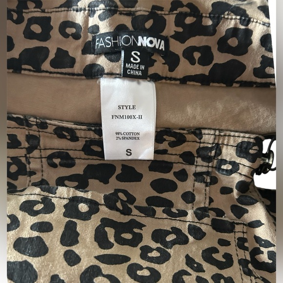 5/25$ ✨ Cheetah Overalls - Picture 4 of 13
